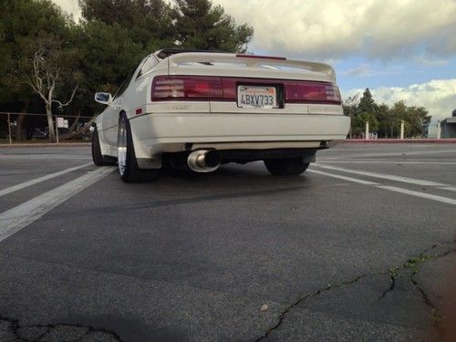 1989 toyota supra turbo hatchback 2-door 3.0l