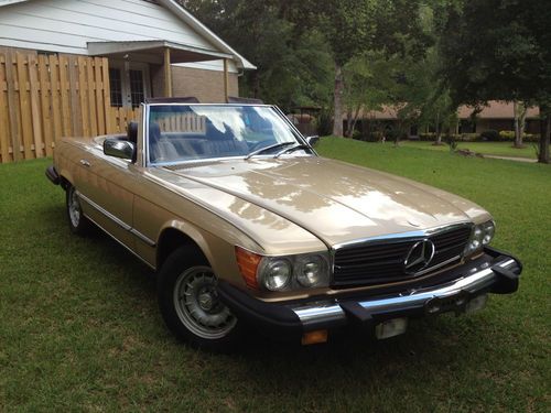 1982 Mercedes-Benz 380SL Base Convertible 2-Door 3.8L, image 2