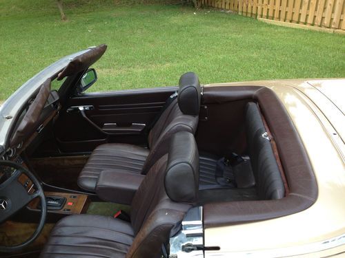 1982 Mercedes-Benz 380SL Base Convertible 2-Door 3.8L, image 5