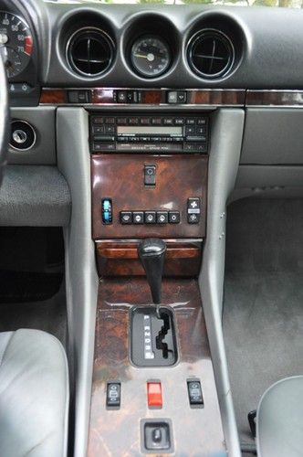 Mercedes Benz 1987 560SL (W107) Convertible w/Hardtop Low 81k Mi - Great Shape!, image 4