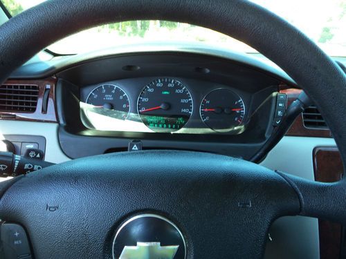 2009 Chevrolet Impala LT Sedan 4-Door 3.5L   NO RESERVE, image 9