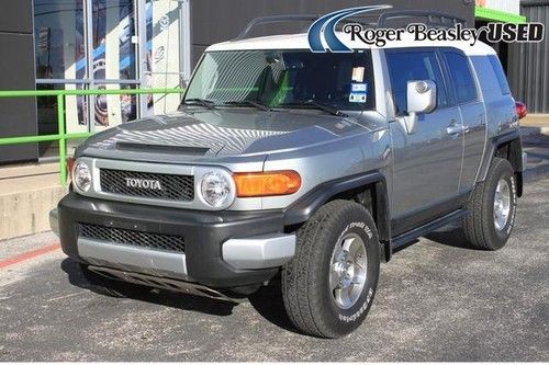 09 toyota fj cruiser non smoker one owner automatic rear defrost tpms 4wheel abs