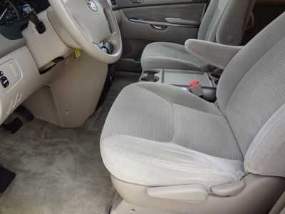 06 CE 7 Passenger 3.3L AM FM Stereo CD Player Power Steering 4 New Tires TOC, image 16