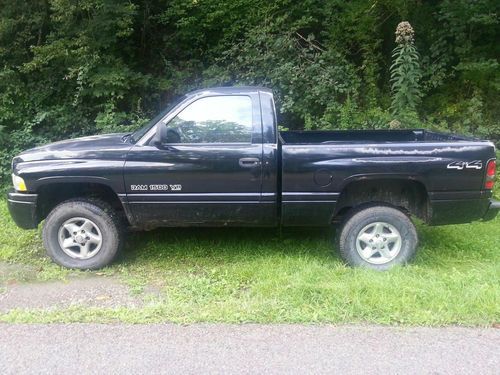 2000 dodge ram sport 1500