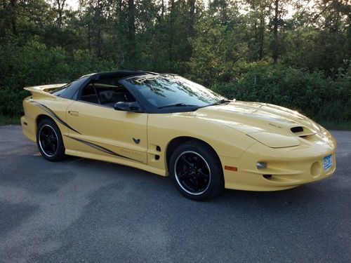 2002 pontiac firebird trans am yellow collector's edition ws6 with t-tops