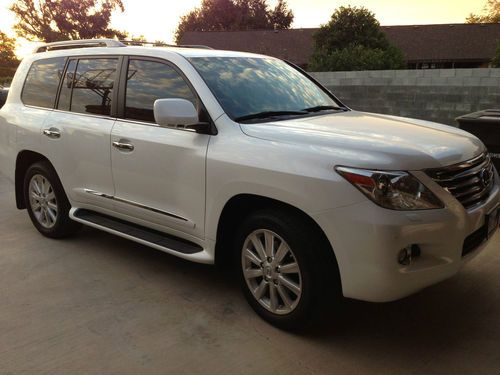 2010 lexus lx570 sport utility 4-door 5.7l top of the line!  perfect!