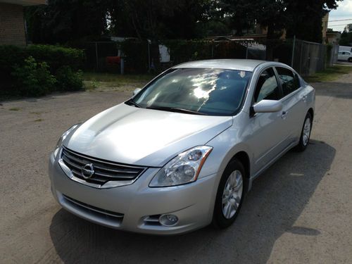 2012 nissan altima s 17k miles