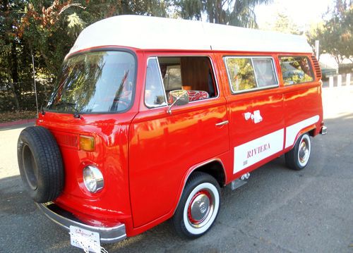 Volkswagen camper/ vw bus--1974 riviera