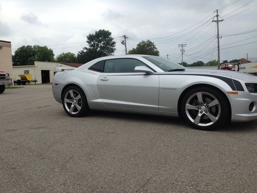 2012 camaro ss rs package 6.2 like new why pay for a new one