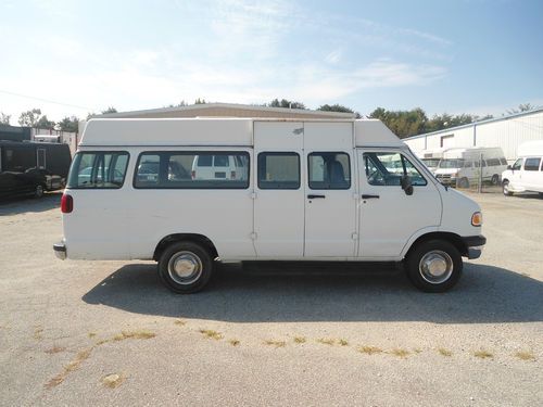 1996 DODGE RAM 3500 VAN (LOW MILES), image 2