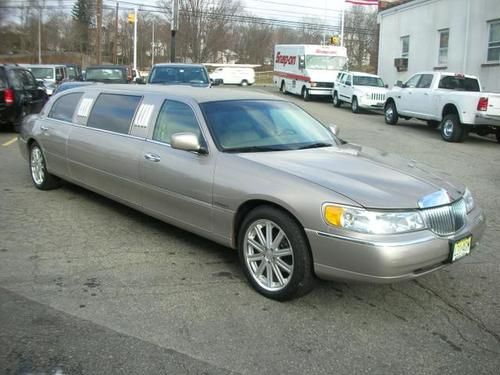 2000 lincoln town car executive 6-pass limo***