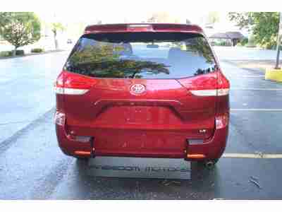 2011 Toyota Sienna Handicap Accessible Wheelchair Van Rear Entry Extra Wide Ramp, image 3