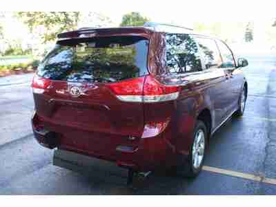 2011 Toyota Sienna Handicap Accessible Wheelchair Van Rear Entry Extra Wide Ramp, image 4
