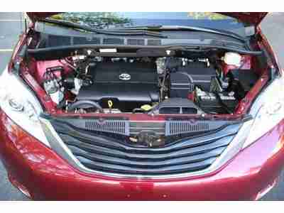 2011 Toyota Sienna Handicap Accessible Wheelchair Van Rear Entry Extra Wide Ramp, image 17