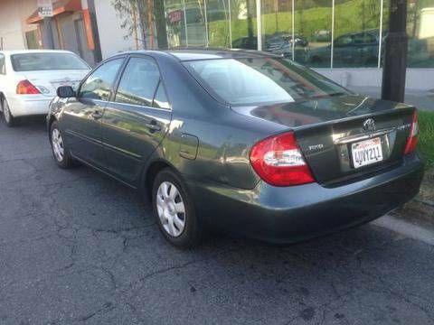 2002 Toyota Camry LE Sedan 4-Door 2.4L, image 2