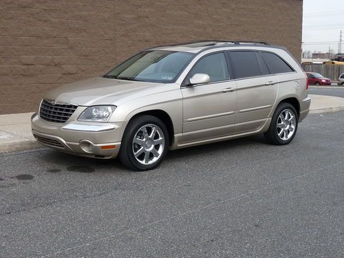 Beautiful 2005 chrysler pacifica limited awd..navigation..dvd..3rd row..92k mi.