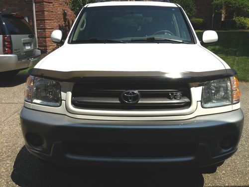 2002 Toyota Sequoia SR5 Sport Utility 4WD 4.7L, image 2