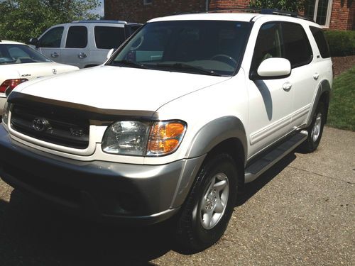 2002 Toyota Sequoia SR5 Sport Utility 4WD 4.7L, image 3