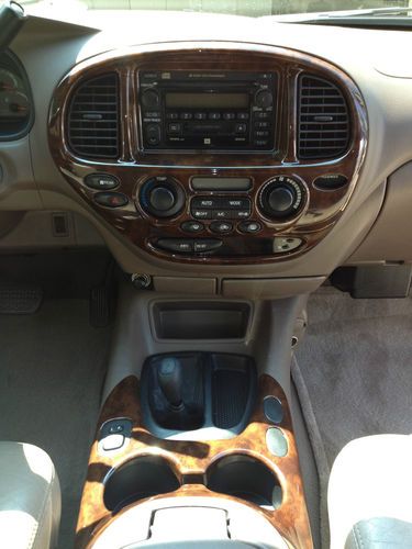 2002 Toyota Sequoia SR5 Sport Utility 4WD 4.7L, image 9