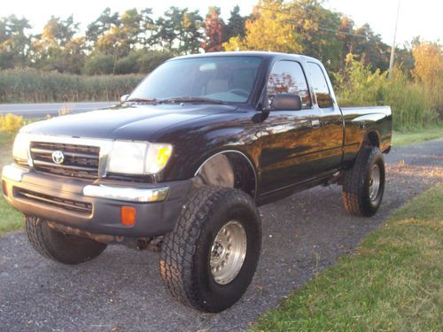 1999 toyota tacoma sr5 2.7 5 speed 145kmiles florida salt free 25mpg