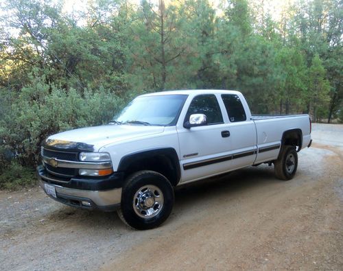 2002 chevrolet silverado extended cab ls 2500 hd pick up truck vortec 8100