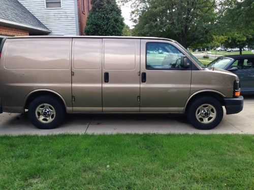 2004 gmc freezer catering delivery van