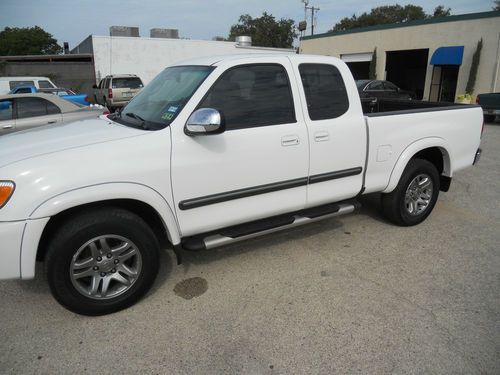 2004 toyota tundra sr5 extended cab pickup 4-door 4.7l