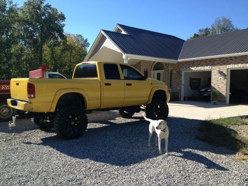 05 dodge ram 2500 5.9l cummins lifted