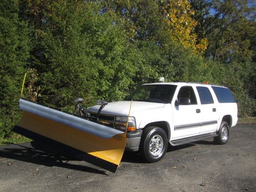 2003 chevrolet suburban k2500 4x4 ls all power options 8 ft meyer snow plow nice