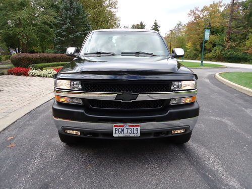 2002 Chevrolet Silverado 2500HD Ls, 69,800 Original miles, Beautiful Truck, image 3