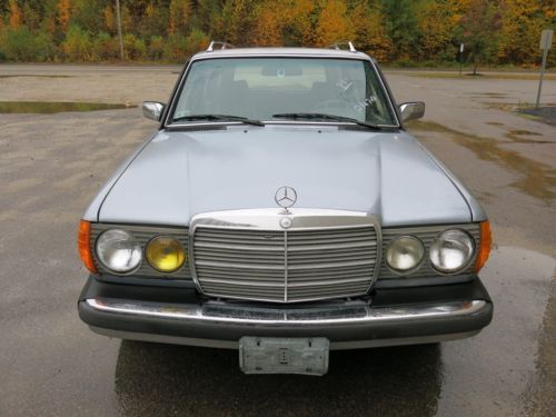 1984 Mercedes 300 TDT TURBO DIESEL WAGON WELL MAINTAINED NO RESERVE **READ**, image 2