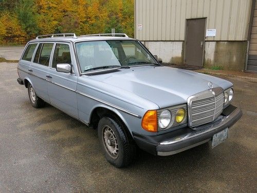 1984 Mercedes 300 TDT TURBO DIESEL WAGON WELL MAINTAINED NO RESERVE **READ**, image 3