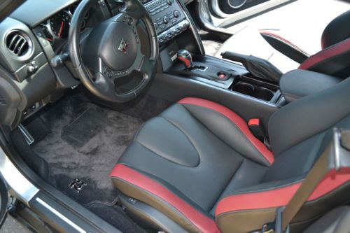 2013 Nissan GT-R Black Edition 6K miles "Worldwide Shipping", image 3