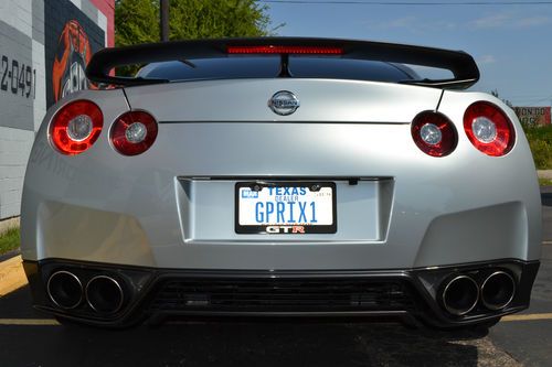 2013 Nissan GT-R Black Edition 6K miles "Worldwide Shipping", image 4