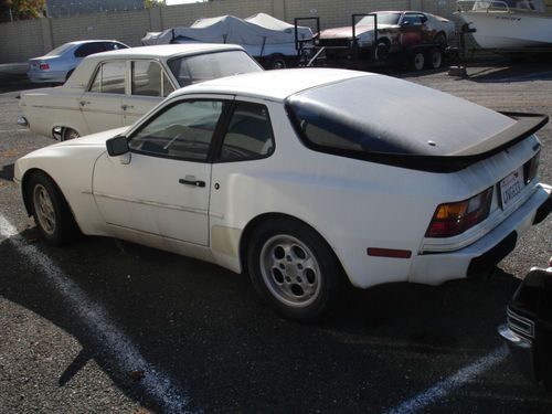 1985.5 porsche 944 white