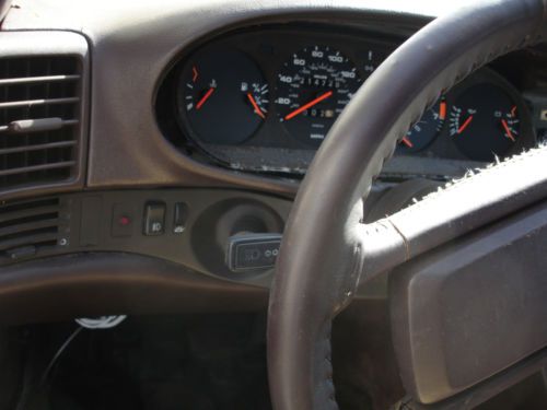 1985.5 Porsche 944 white, image 10