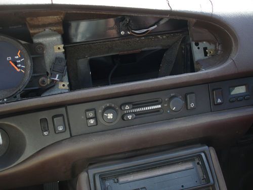 1985.5 Porsche 944 white, image 16