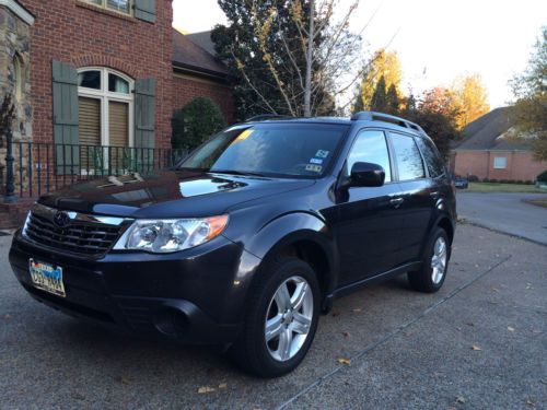 2010 subaru forester 2.5x premium sport utility awd dark gray metallic