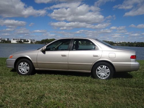 2001 toyota camry le sedan 4-door 2.2l