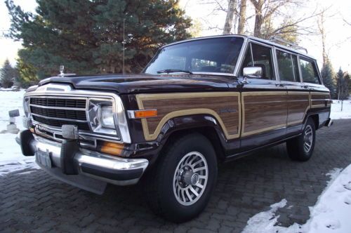 ** beautiful 1989 jeep grand wagoneer - 113,183 original miles **