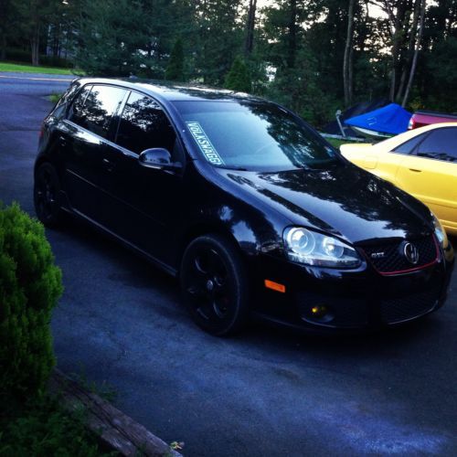 2007 Volkswagen GTI Base Hatchback 4-Door 2.0L, image 2