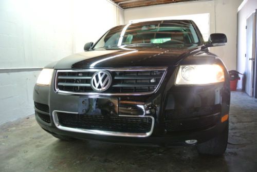 2004 volkswagen touareg v8 sport utility 4-door 4.2l