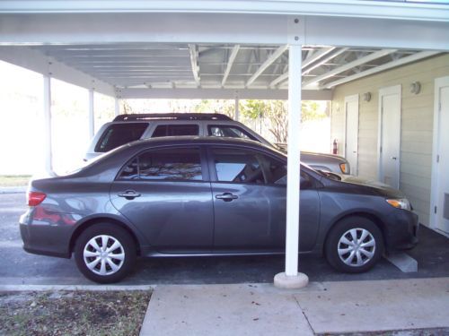 2011 toyota corolla le sedan 4-door 1.8l