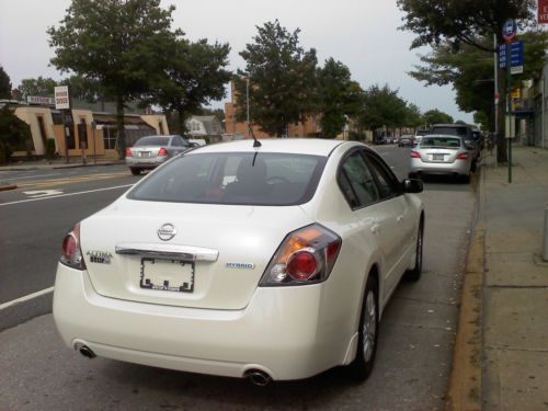 2010 nissan altima hybrid sedan 4-door 2.5l