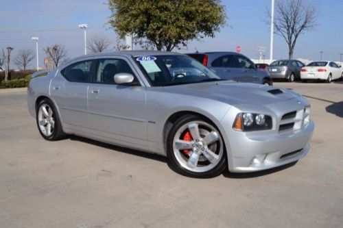 Srt8 6.1l cd traction control stability control rear wheel drive aluminum wheels