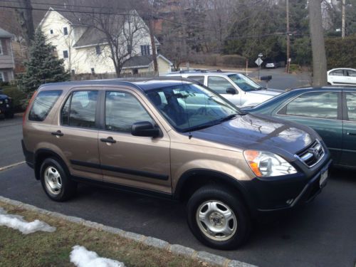 2002 honda crv ex sport utility 4d, manual.  beautiful, reliable car! no reserve