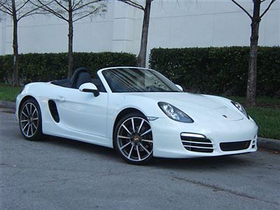 2013 porsche boxster, pdk, 3k mls, $59265.00 msrp.