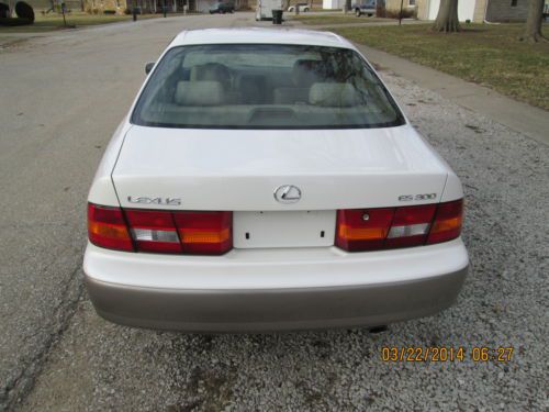 1997 Lexus ES300 Base Sedan 4-Door 3.0L, image 7