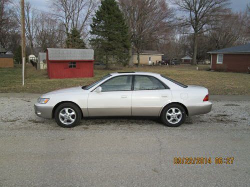 1997 Lexus ES300 Base Sedan 4-Door 3.0L, image 9