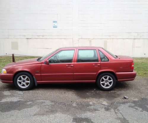 1998 volvo s70 glt sedan 4-door 2.4l